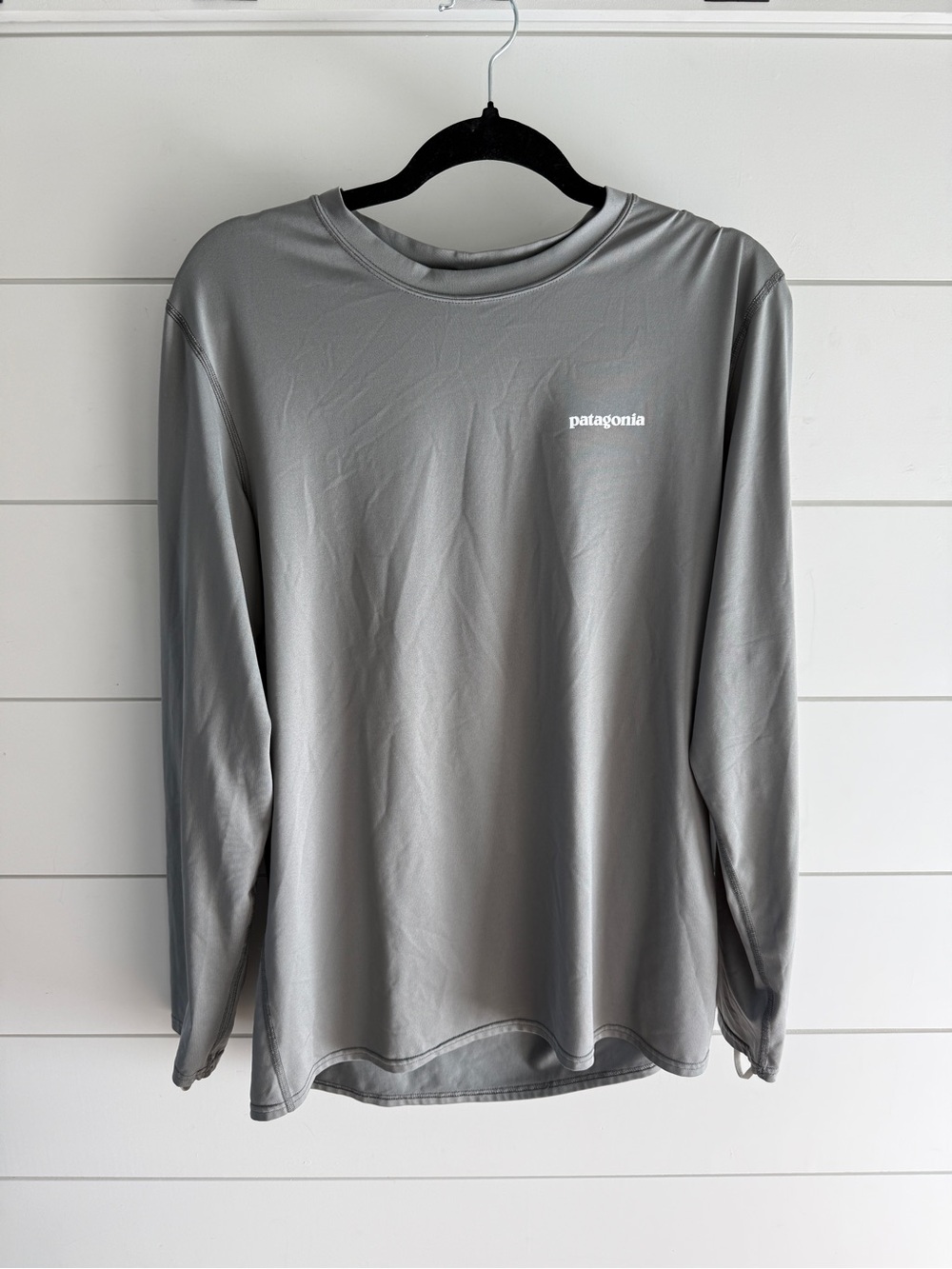 Patagonia Long-Sleeve Crew Neck Shirt in Light Gray UPF 50